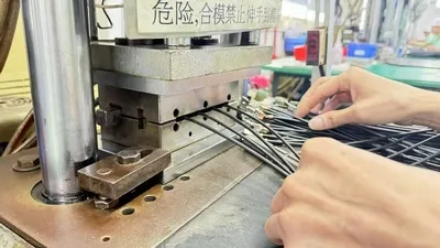 Sobremoldeado de Cables