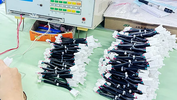 Arneses para Sistemas de Percepción y Evasión de Obstáculos de Drones